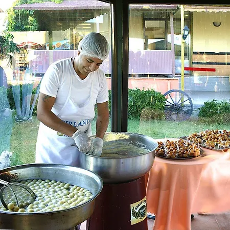 Palmera 3* Sarimsakli