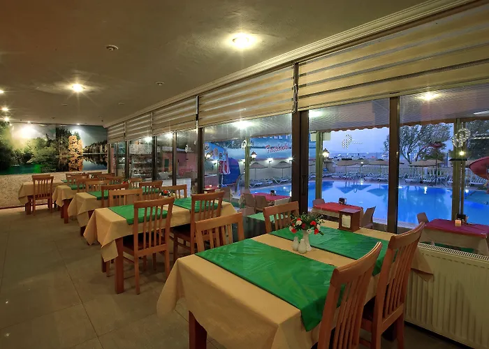 Palmera 3* Sarimsakli